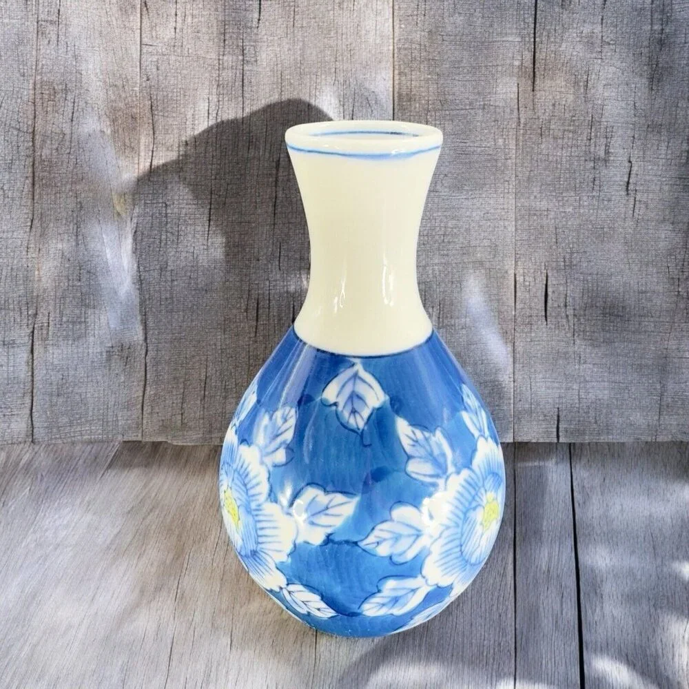 Japanese Porcelain Sake Bottle Vase Mino Ware Tokkuri Blue White Vintage Ceramic